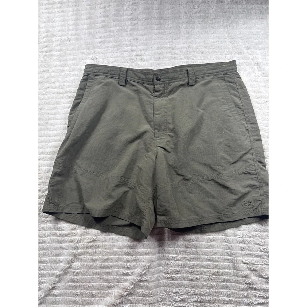 North Face Mens Shorts 42 Nylon Rip Stop Tan Travel Hiking Outdoor Fishing Green